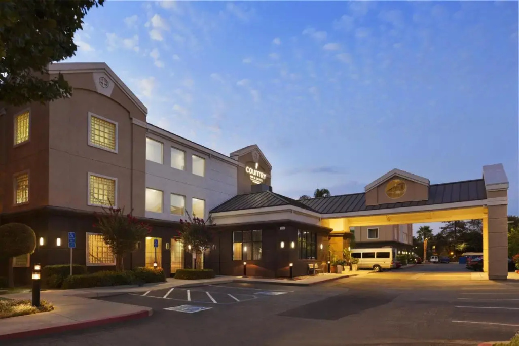 photo 1 of Country Inn & Suites by Radisson, San Jose International Airport, CA