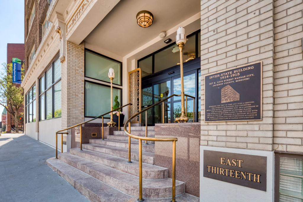 photo 1 of Holiday Inn Express Kansas City Downtown by IHG