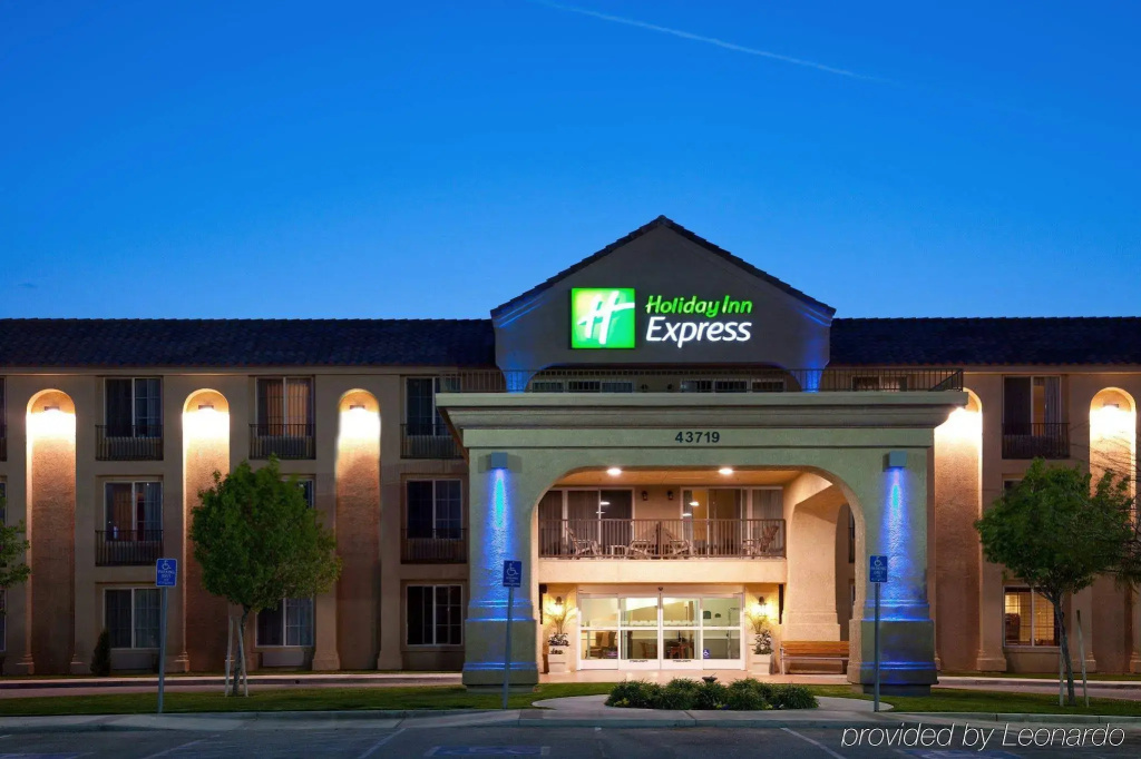 photo 1 of Holiday Inn Express Lancaster by IHG