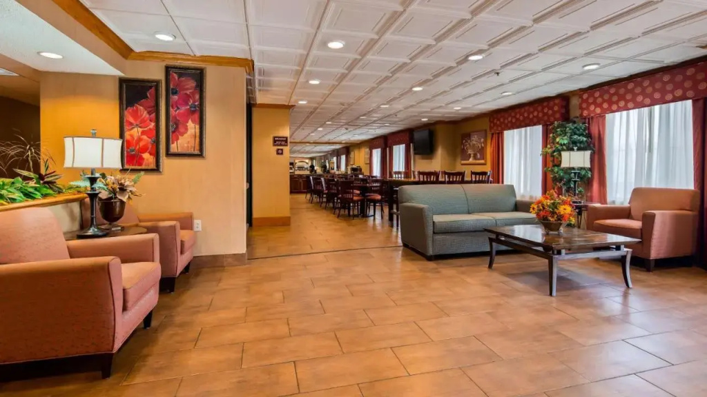 photo 1 of Holiday Inn Express Marion
