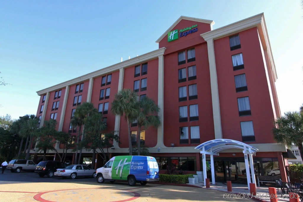 photo 1 of B&B Hotel Miami Airport