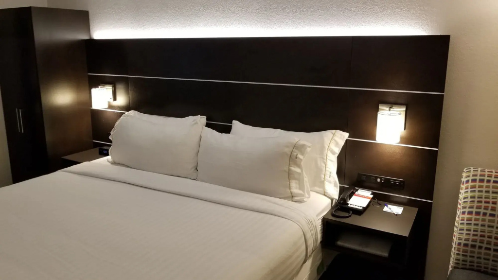photo 1 of Holiday Inn Express Rochester - Greece