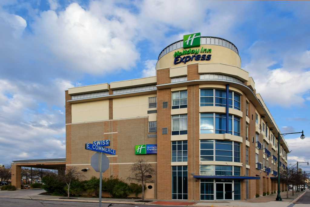 photo 1 of Holiday Inn Express San Antonio Rivercenter Area by IHG