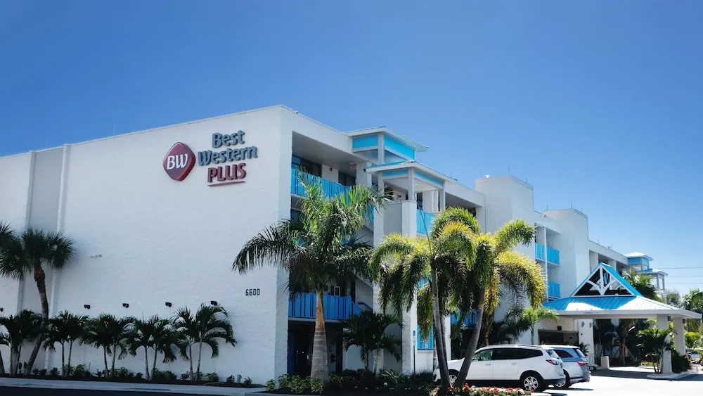photo 1 of Spark by Hilton Sarasota Siesta Key Gateway