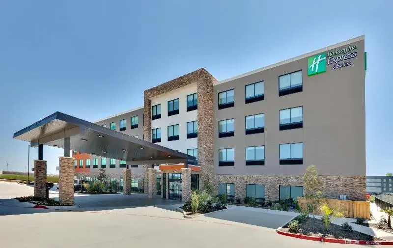 photo 1 of Holiday Inn Express Fort Worth North Northlake