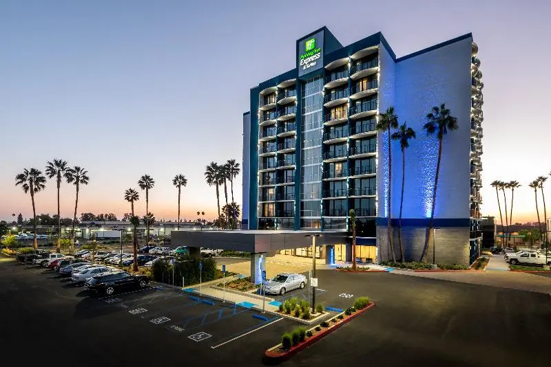 photo 1 of Holiday Inn Express Santa Ana (Disneyland Area-S.)