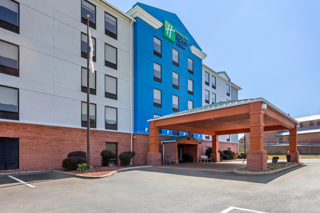 photo 1 of Holiday Inn Express Suites Charleston by IHG