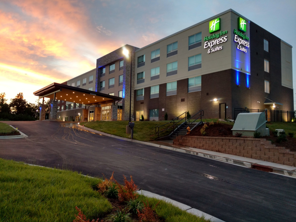 photo 1 of Holiday Inn Express & Suites Charlotte NE - University Area by IHG