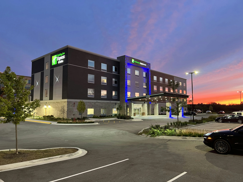 photo 1 of Holiday Inn Express & Suites Chicago Schaumburg by IHG