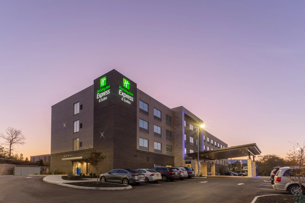 photo 1 of Holiday Inn Express & Suites Florence-Cincinnati Airport by IHG