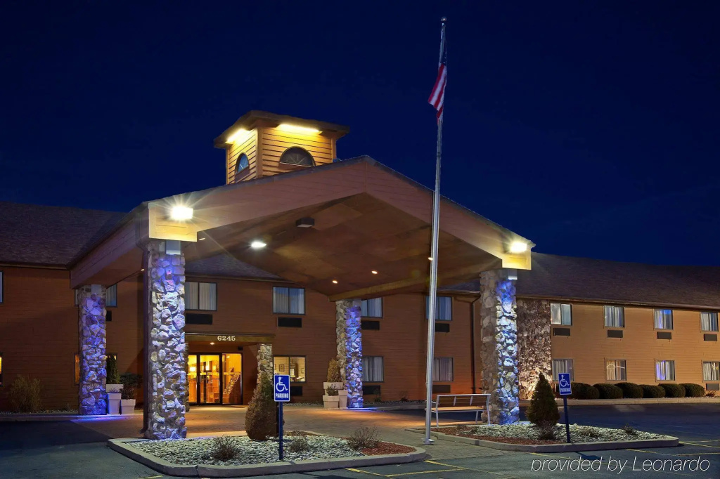 photo 1 of Holiday Inn Express Fremont Angola Area