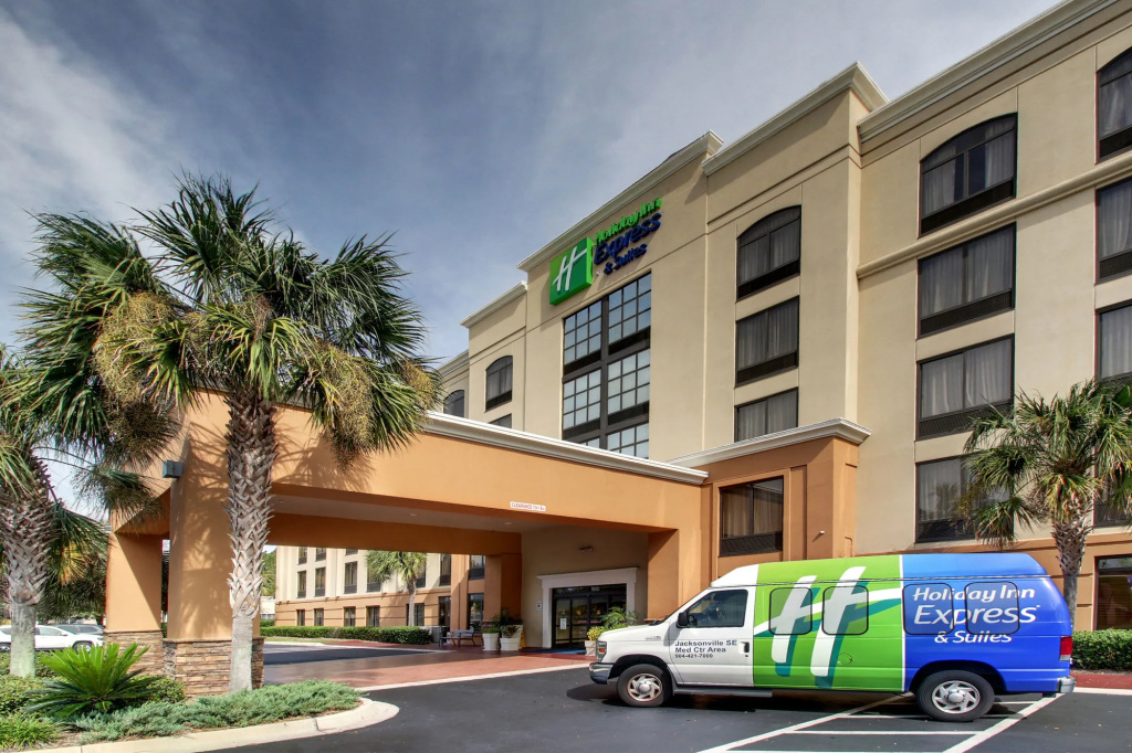 photo 1 of Holiday Inn Express & Suites Jacksonville SE- Med Ctr Area by IHG