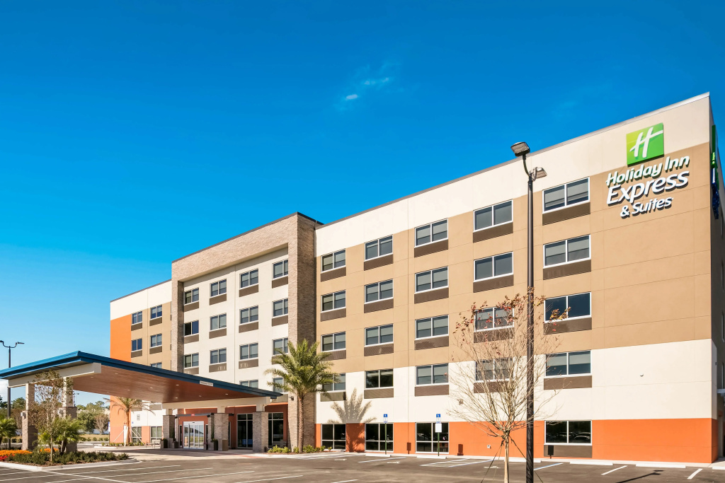photo 1 of Holiday Inn Express & Suites Jacksonville - Town Center by IHG