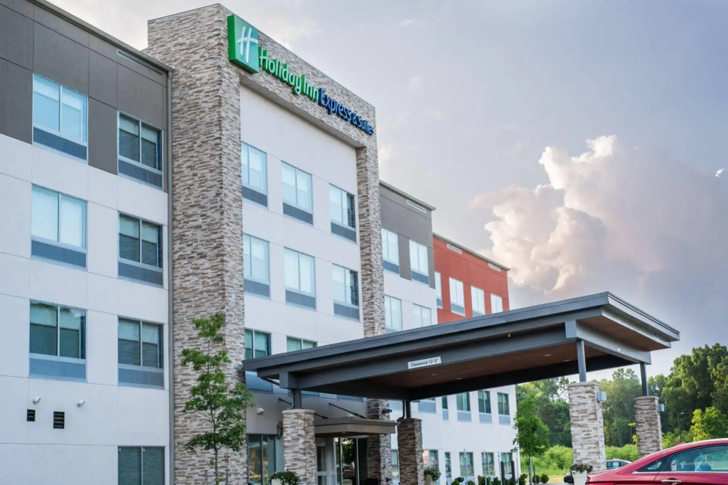 photo 1 of Holiday Inn Express & Suites Kingston-Ulster