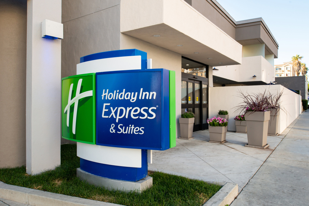 photo 1 of Holiday Inn Express & Suites Los Angeles Downtown West by IHG