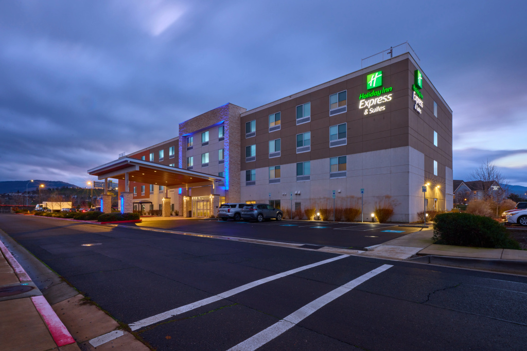 photo 1 of Holiday Inn Express & Suites Medford by IHG