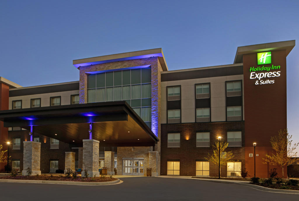 photo 1 of Holiday Inn Express & Suites Milwaukee - Brookfield by IHG