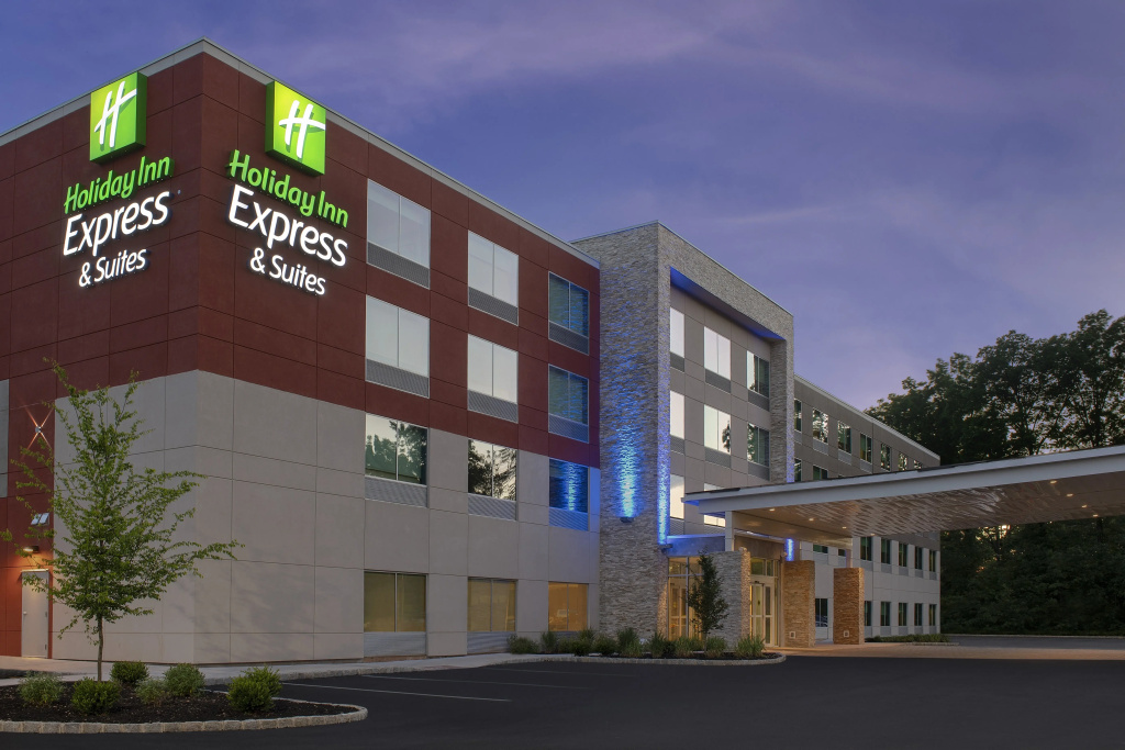 photo 1 of Holiday Inn Express & Suites North Brunswick