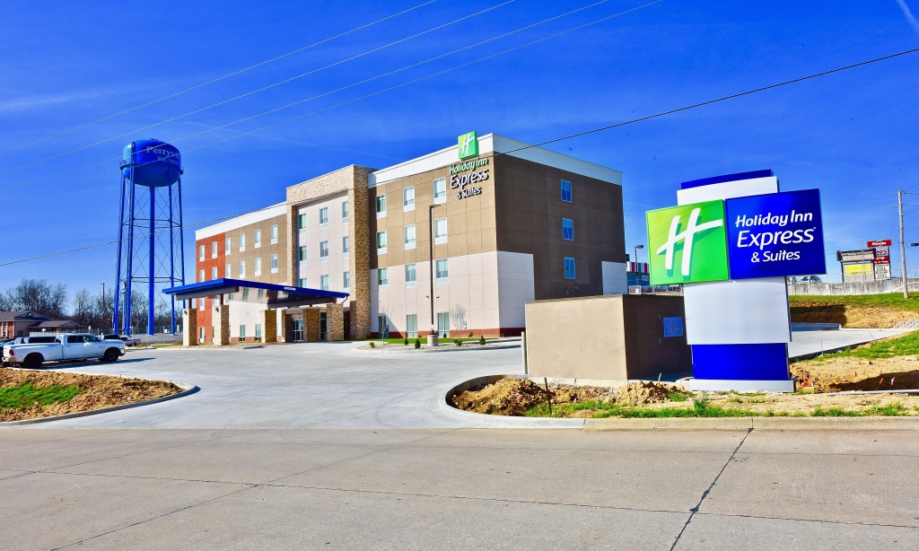 photo 1 of Holiday Inn Express & Suites Perryville, an IHG Hotel