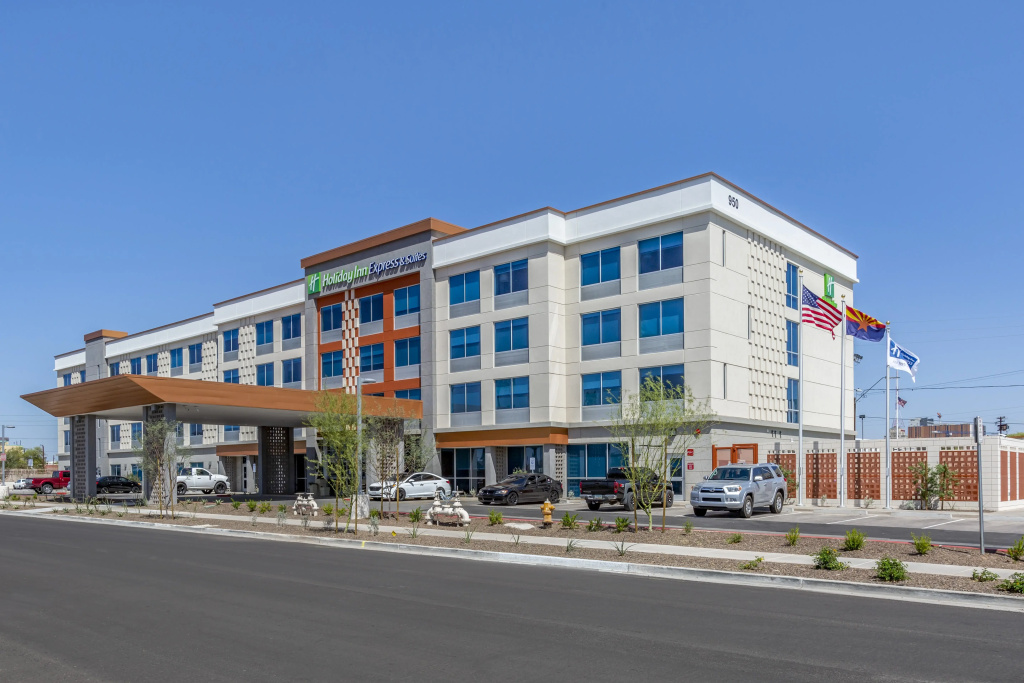 photo 1 of Holiday Inn Express & Suites Phoenix Dwtn - State Capitol by IHG