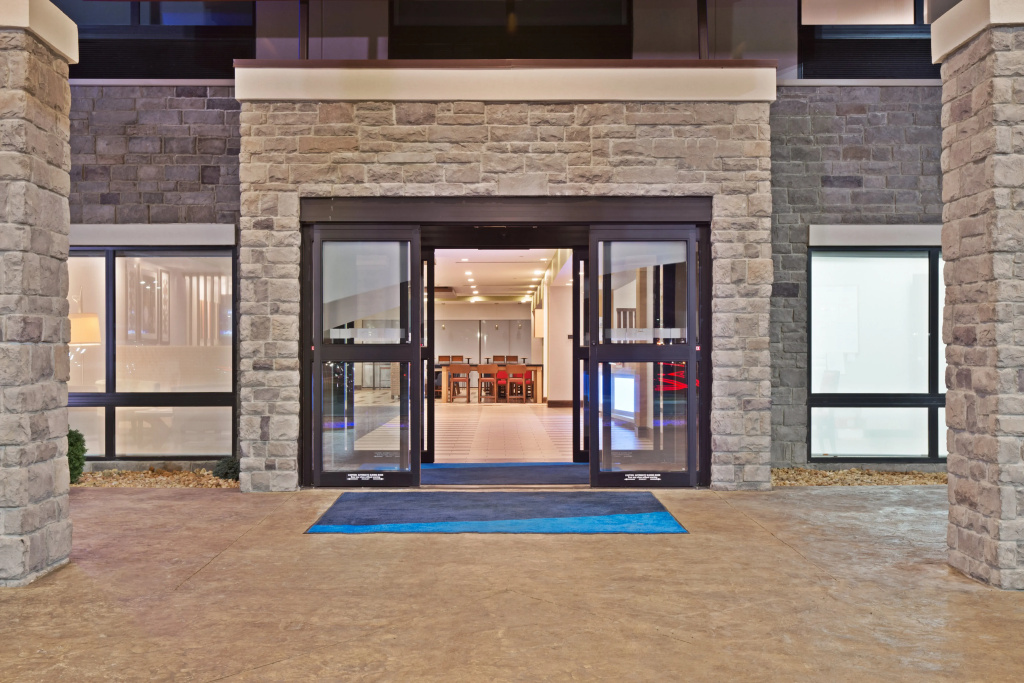 photo 1 of Holiday Inn Express & Suites Uniontown by IHG
