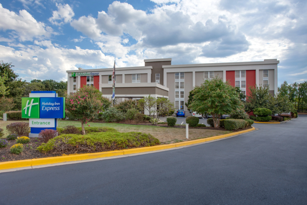 photo 1 of Holiday Inn Express Washington DC East - Andrews AFB by IHG