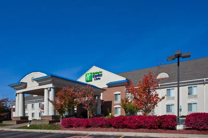 photo 1 of Holiday Inn Express Waterford