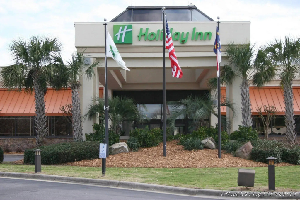 photo 1 of Holiday Inn Fayetteville-I-95 South