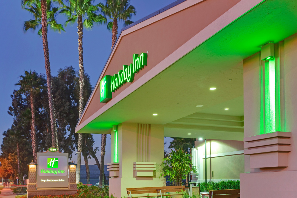 photo 1 of Holiday Inn Hotel & Suites Anaheim by IHG