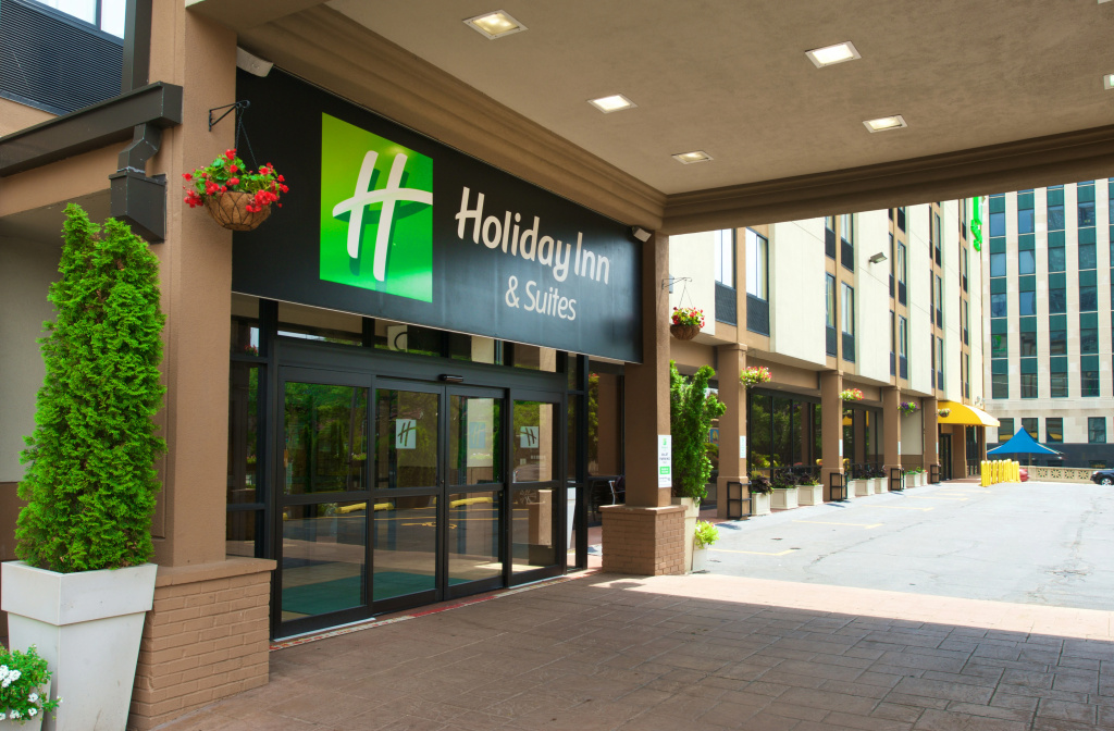 photo 1 of Holiday Inn & Suites Chicago - Downtown by IHG