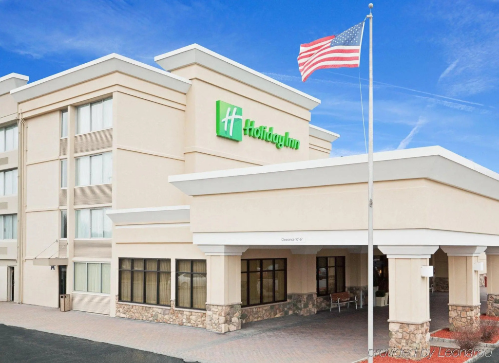 photo 1 of Holiday Inn & Suites Marlborough by IHG
