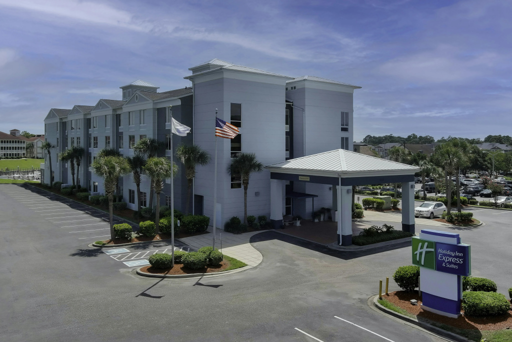photo 1 of Holiday Inn Express N.Myrtle Beach- Little River by IHG
