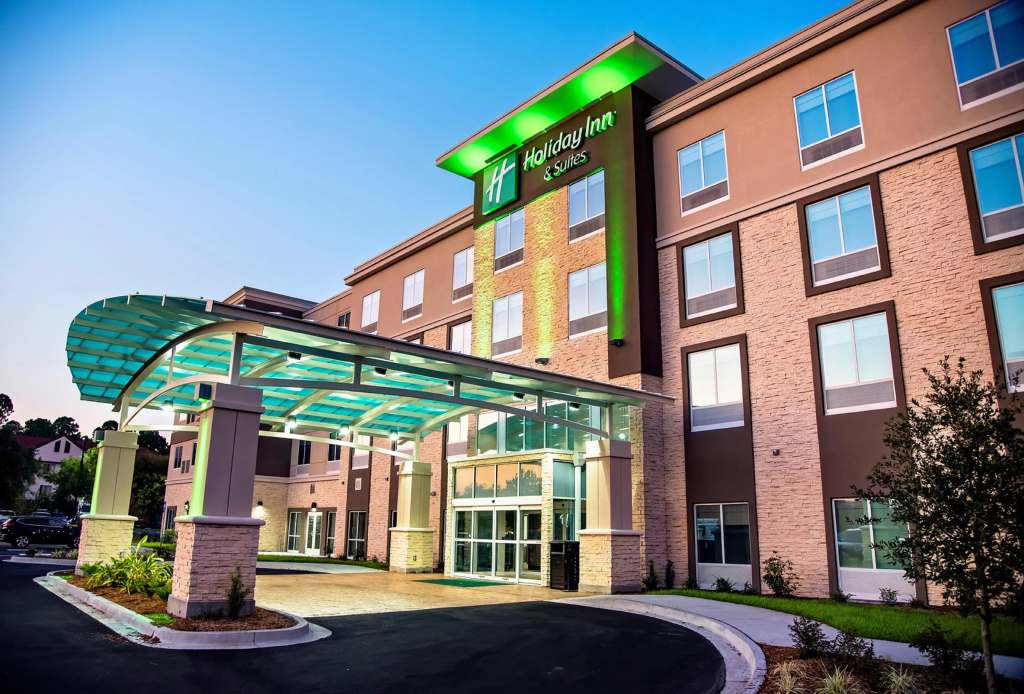 photo 1 of Holiday Inn & Suites Savannah Airport - Pooler by IHG