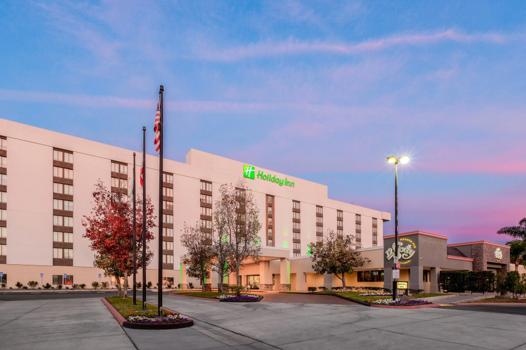 photo 1 of Holiday Inn La Mirada – Buena Park by IHG