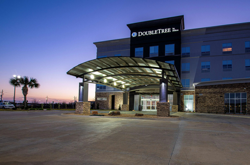 photo 1 of DoubleTree by Hilton Sulphur Lake Charles