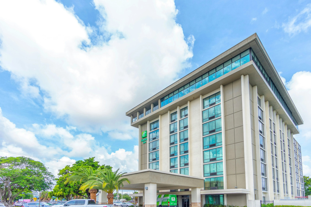 photo 1 of Holiday Inn Miami - International Airport by IHG