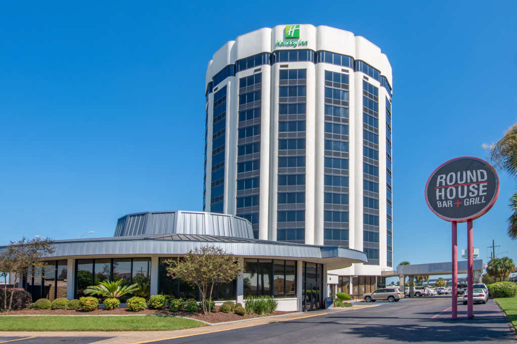 photo 1 of Holiday Inn New Orleans West Bank Tower by IHG