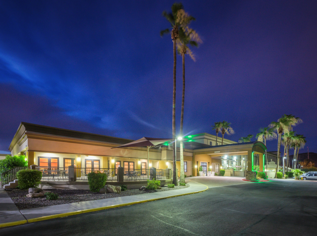 photo 1 of Holiday Inn North Phoenix