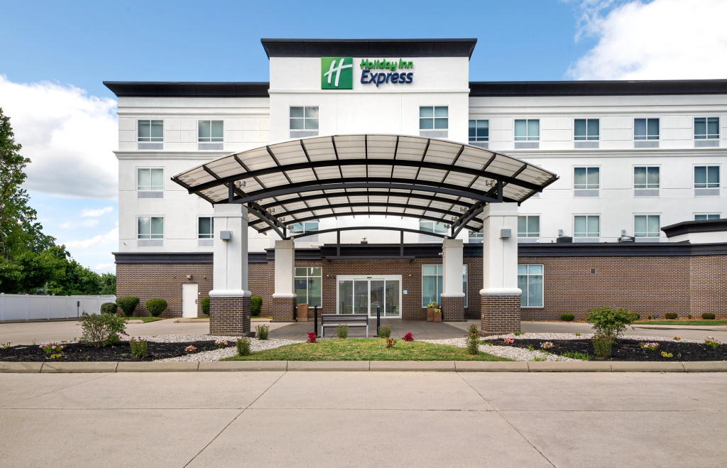 photo 1 of Holiday Inn Express Richmond by IHG