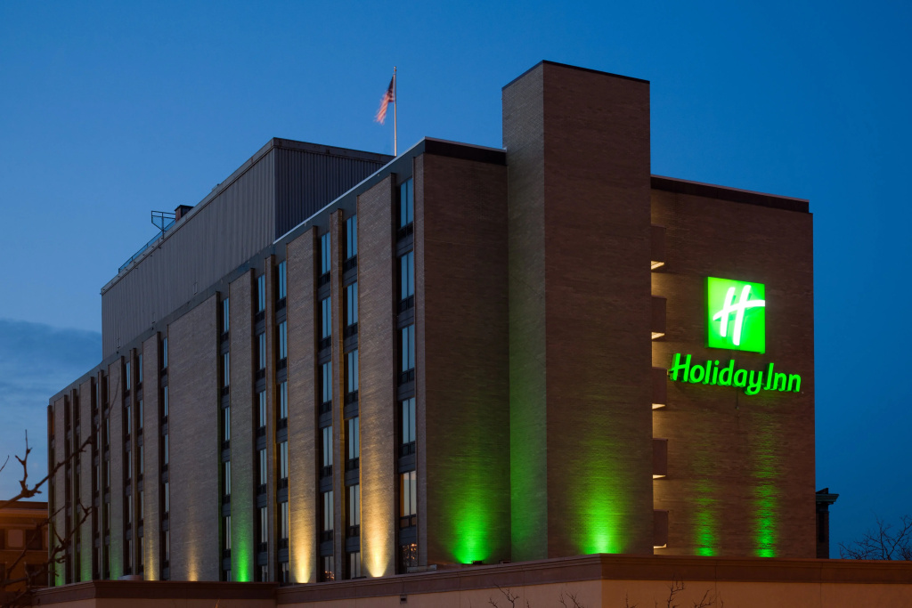 photo 1 of Holiday Inn Rock Island by IHG
