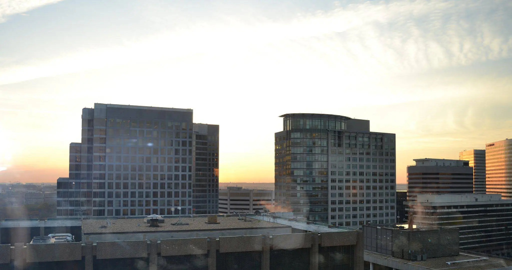 photo 1 of Holiday Inn Rosslyn at Key Bridge