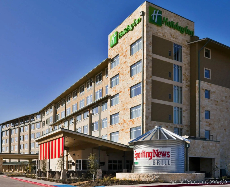 photo 1 of Holiday Inn San Antonio Northwest - SeaWorld Area