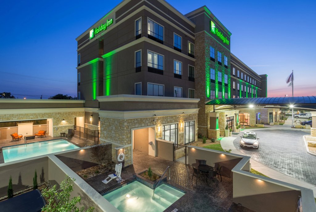 photo 1 of Holiday Inn San Marcos-Convention CTR Area by IHG