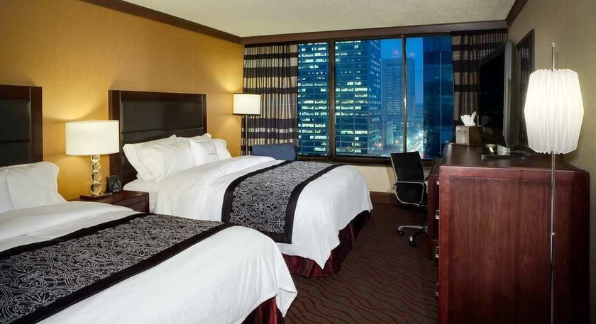 photo 1 of Holiday Inn Select City Centre