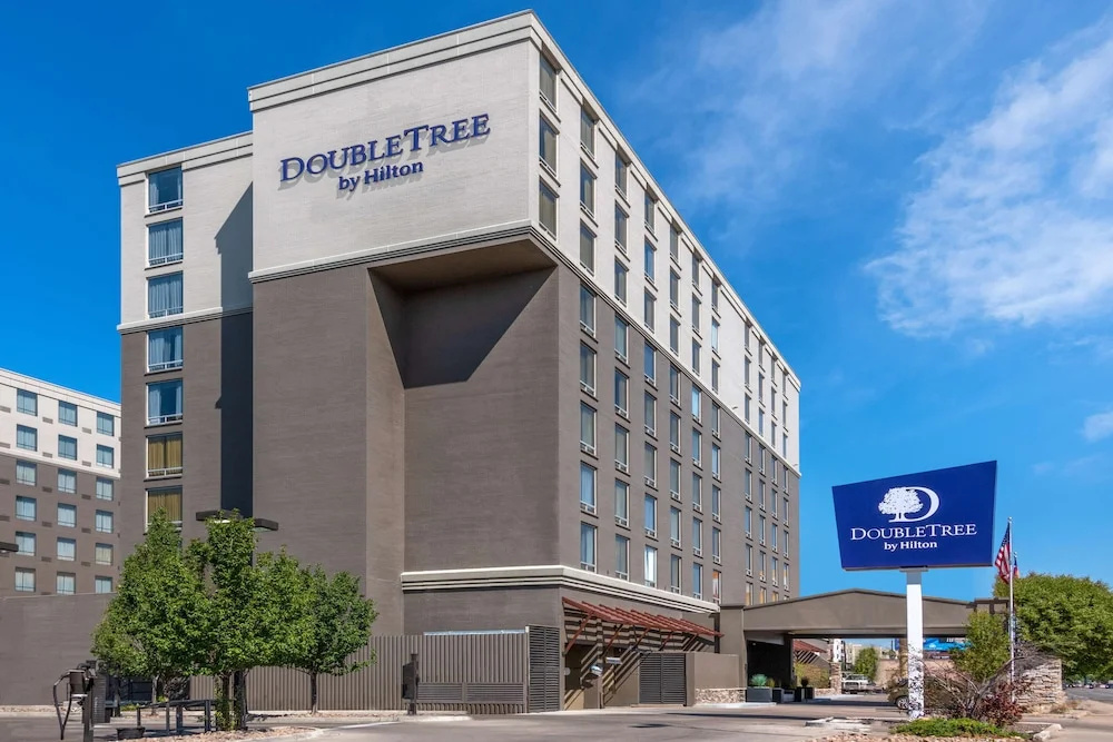 photo 1 of Holiday Inn Select Cherry Creek