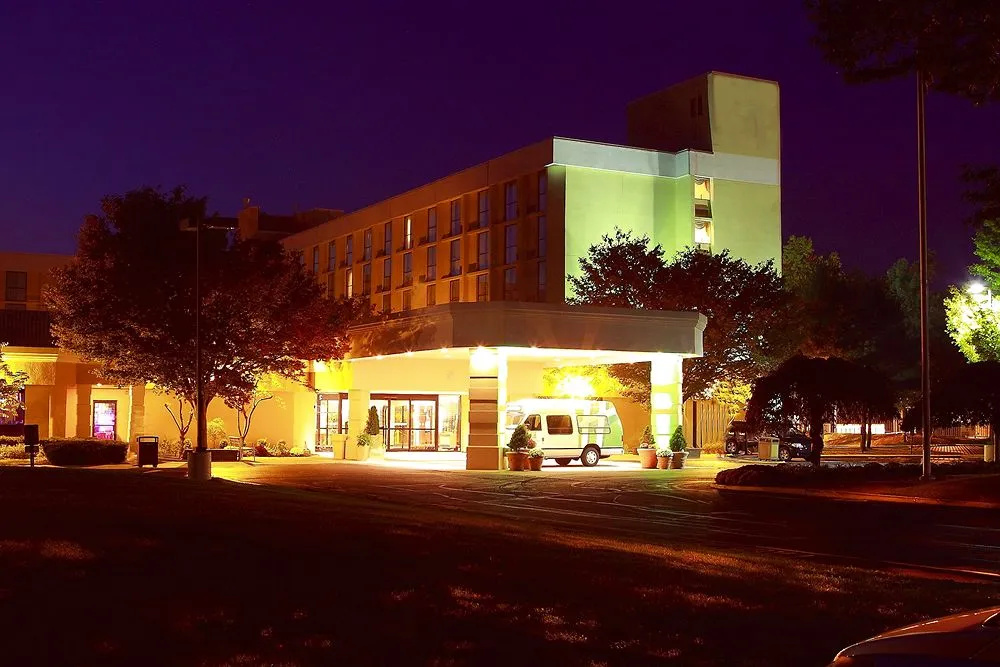 photo 1 of Holiday Inn Somerset-bridgewater