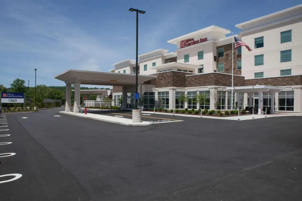 photo 1 of Holiday Inn Springfield