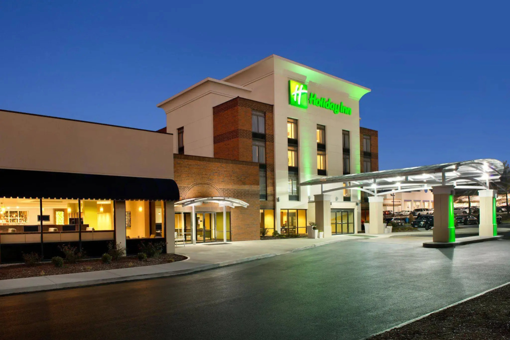 photo 1 of Aviator Hotel & Suites, Best Western Signature Collection