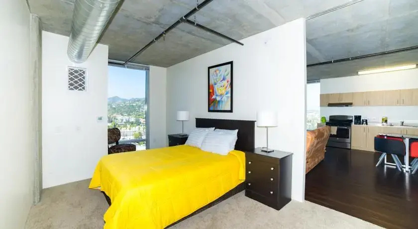 photo 1 of Hollywood DiCaprio Apartment