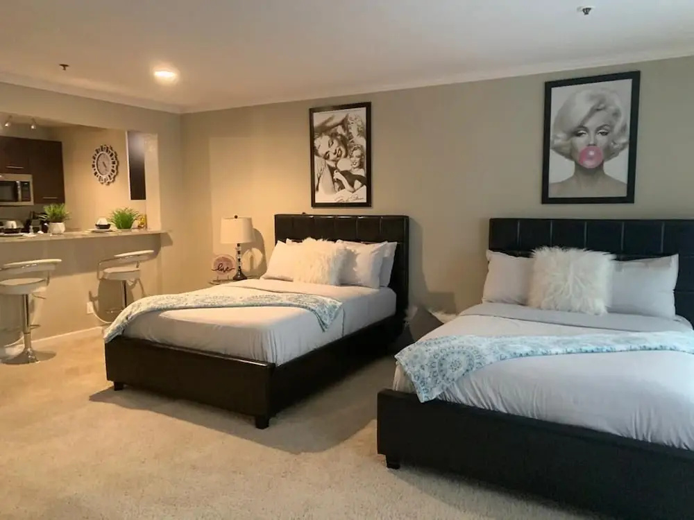 photo 1 of Hollywood Gateway Suite